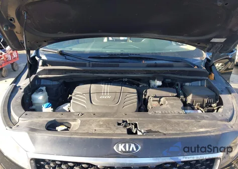 2016 Kia Sedona Sx z USA, uszkodzony, nr VIN KNDMC5C18G6132537